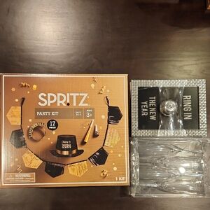 NEWS YEARS EVE Celebration Party Kit - Black and Gold Set Of 23